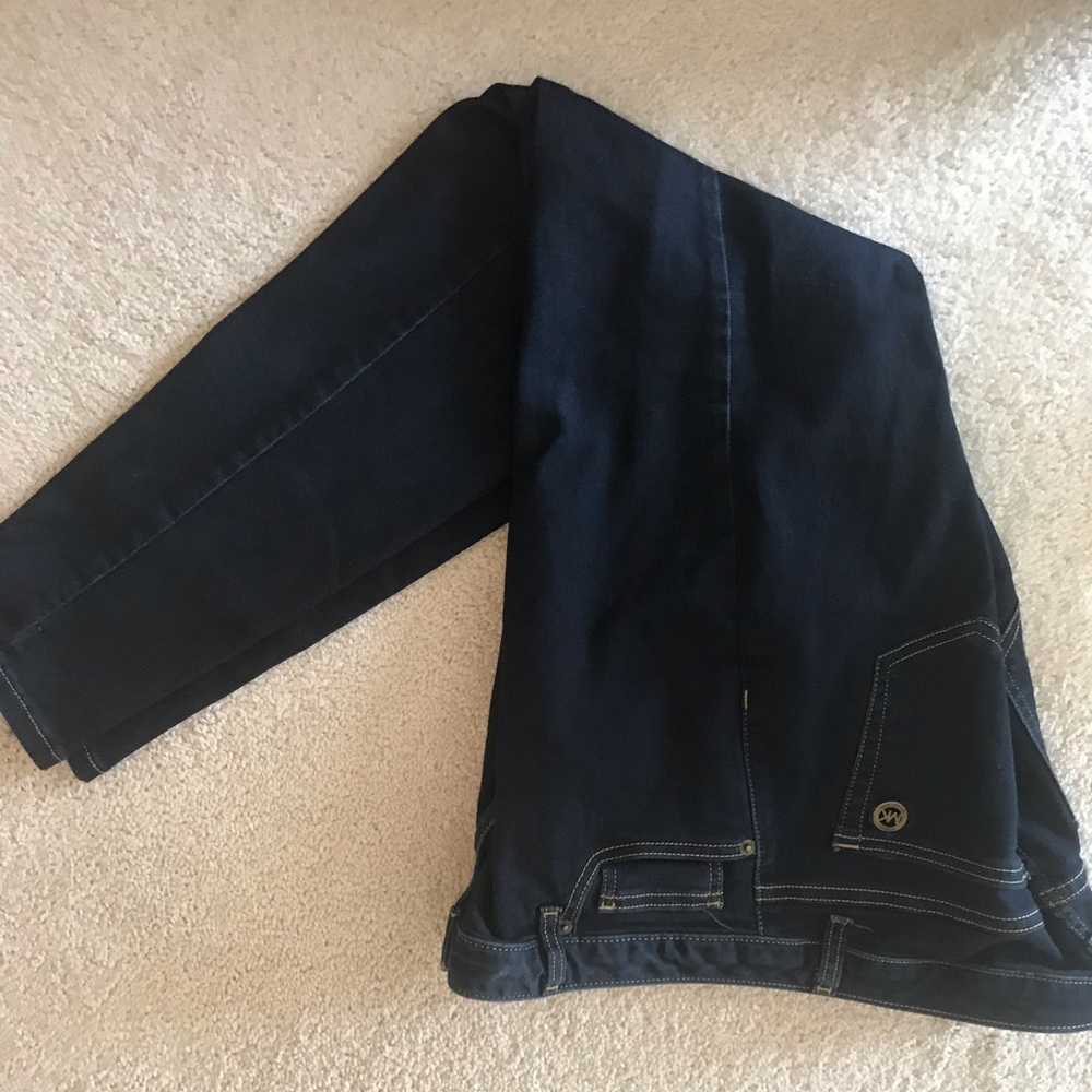Skinny jeans. Never worn have been washed